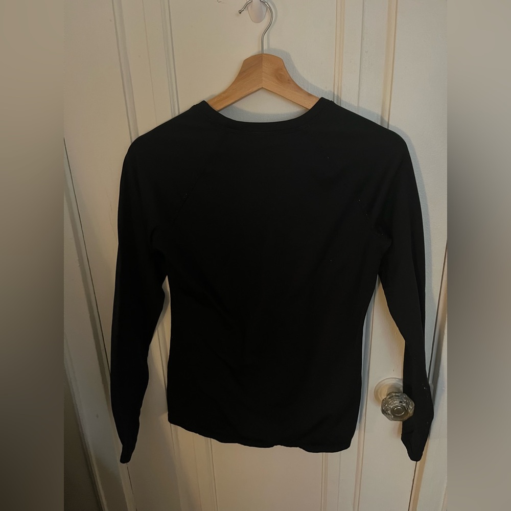 CuddleDuds black long sleeve undershirt.